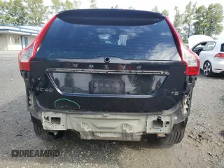 2015 Volvo XC60 T5 Drive-E z VIN YV440MDJ2F2686581, wystawiony jako Copart lot #57689395 z przebiegiem 147 104 mil mil oraz Szkoda całkowita • Salvage title. Historia ofert i sprzedaży dostępna na DreamBid. Obrazek 6.