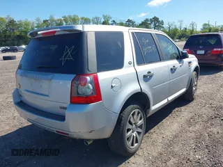 2008 Land Rover LR2 HSE z VIN SALFT24N88H097408, wystawiony jako IAAI lot #42305277 z przebiegiem Nie podano mil oraz . Historia ofert i sprzedaży dostępna na DreamBid. Obrazek 4.