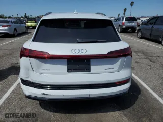 2022 Audi e-tron Premium with VIN WA1AAAGE3NB013467, listed as a Copart auction lot 47391893 with 22,979 mi miles. Bid and sale history available at carsss.com. Image 6.