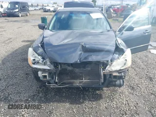 2003 Honda Accord EX z VIN 1HGCM66573A050448, wystawiony jako IAAI lot #42024068 z przebiegiem 207 684 mil mil oraz . Historia ofert i sprzedaży dostępna na DreamBid. Obrazek 6.