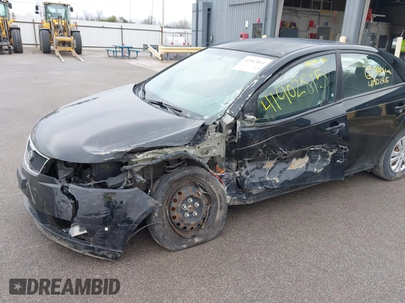 2010 Kia Forte EX z VIN KNAFU4A24A5053811, wystawiony jako IAAI lot #41902815 z przebiegiem 149 868 mil mil oraz . Historia ofert i sprzedaży dostępna na DreamBid. Obrazek 6.