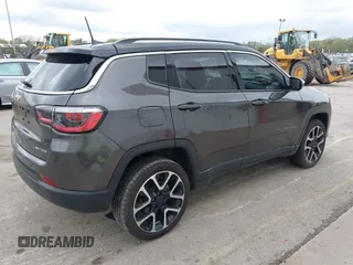 2021 Jeep Compass Limited z VIN 3C4NJDCB5MT521750, wystawiony jako IAAI lot #42169668 z przebiegiem 26 580 mil mil oraz . Historia ofert i sprzedaży dostępna na DreamBid. Obrazek 4.