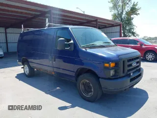 2008 Ford Econoline Cargo Commercial with VIN 1FTNE24W38DA15310, listed as a IAAI auction lot 42060940 with 213,468 mi miles. Bid and sale history available at carsss.com. Image 1.