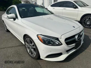 2017 Mercedes-Benz C 300 z VIN WDDWJ4KB0HF365600, wystawiony jako Copart lot #61332505 z przebiegiem 90 209 mil mil oraz Czysty tytuł • Clean title. Historia ofert i sprzedaży dostępna na DreamBid. Obrazek 4.