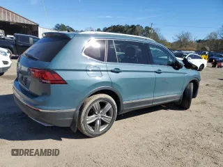 2021 Volkswagen Tiguan SE with VIN 3VV3B7AX8MM104042, listed as a Copart auction lot 53059115 with 44,219 mi miles and Salvage Title. Bid and sale history available at DreamBid. Image 3.