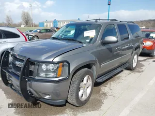 2007 Chevrolet Suburban LT с VIN 1GNFK163X7J237585, выставлен на аукционе IAAI как лот 41802337 с пробегом 225 449 миль миль и . История ставок и продаж доступна на DreamBid. Изображение 18.