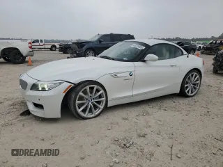 2016 BMW Z4 sDrive35i z VIN WBALM7C52G5B60024, wystawiony jako Copart lot #49235955 z przebiegiem 16 673 mil mil oraz Szkoda całkowita • Salvage title. Historia ofert i sprzedaży dostępna na DreamBid. Obrazek 1.