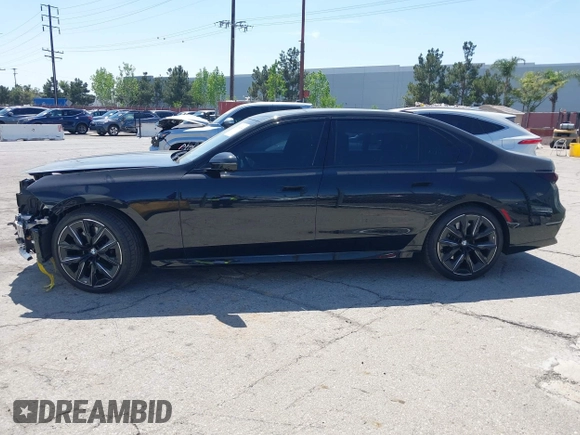 2023 BMW 7 Series 740i с VIN WBA23EH09PCL71147, выставлен на аукционе IAAI как лот 41906244 с пробегом 51 981 миль миль и . История ставок и продаж доступна на DreamBid. Изображение 15.