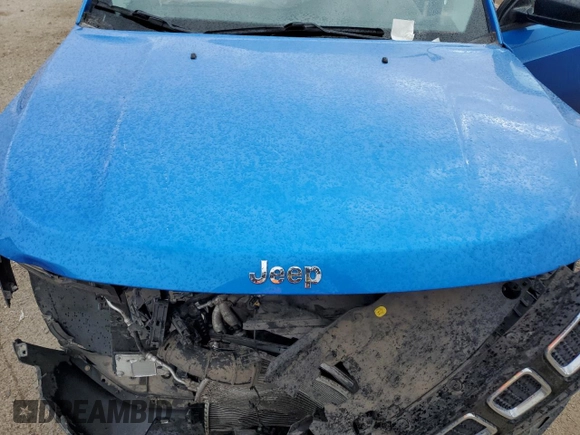 2021 Jeep Compass Sport z VIN 3C4NJCAB1MT576970, wystawiony jako Copart lot #43081635 z przebiegiem 42 759 mil mil oraz Szkoda całkowita • Salvage title. Historia ofert i sprzedaży dostępna na DreamBid. Obrazek 13.
