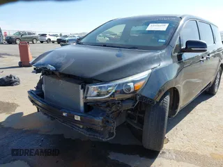 2017 Kia Sedona LX with VIN KNDMB5C19H6242338, listed as a IAAI auction lot 41916438 with 77,404 mi miles and . Bid and sale history available at DreamBid. Image 6.