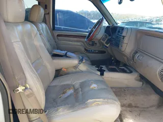 2000 Cadillac Escalade z VIN 1GYEK13R1YR115692, wystawiony jako IAAI lot #41300434 z przebiegiem 431 564 mil mil oraz . Historia ofert i sprzedaży dostępna na DreamBid. Obrazek 5.