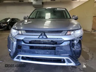 2019 Mitsubishi Outlander SE with VIN JA4AD3A33KZ050211, listed as a Copart auction lot 42005455 with 135,200 mi miles and Clean title. Bid and sale history available at DreamBid. Image 5.