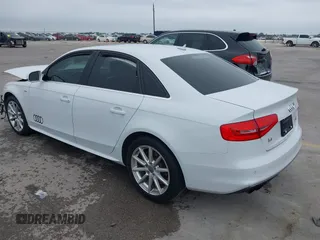 2014 Audi A4 Premium Plus z VIN WAUFFAFL2EN021407, wystawiony jako IAAI lot #42418122 z przebiegiem 226 243 mil mil oraz . Historia ofert i sprzedaży dostępna na DreamBid. Obrazek 3.