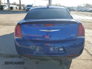 2018 Chrysler 300 with VIN 2C3CCABG1JH243791, listed as a Copart auction lot 43550555 with 0 mi miles and Salvage Title. Bid and sale history available at carsss.com. Image 6.