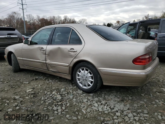 2001 Mercedes-Benz E-Class AWD with VIN WDBJF82J31X054634, listed as a Copart auction lot 81686174 with 139,746 mi miles and Salvage Title. Bid and sale history available at carsss.com. Image 2.