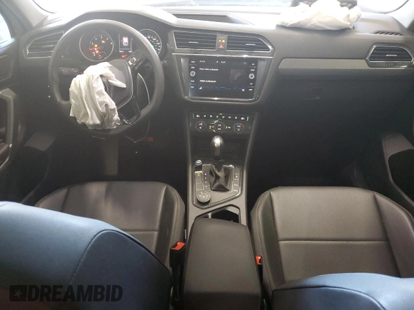 2020 Volkswagen Tiguan SE with VIN 3VV2B7AXXLM058031, listed as a Copart auction lot 76522644 with 34,361 mi miles and Salvage Title. Bid and sale history available at DreamBid. Image 8.