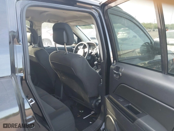 2016 Jeep Compass Sport with VIN 1C4NJDBB4GD756524, listed as a IAAI auction lot 42103010 with 172,103 mi miles. Bid and sale history available at carsss.com. Image 8.
