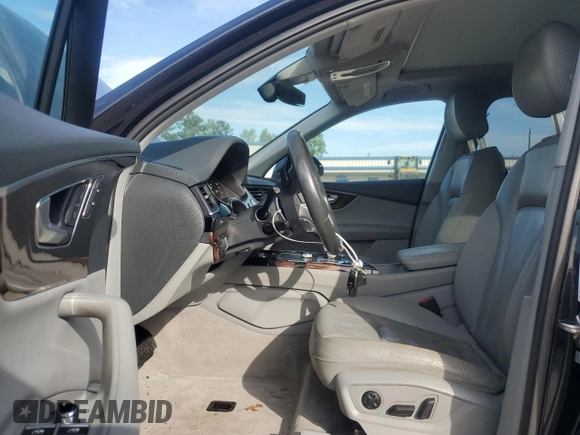 2017 Audi Q7 Premium with VIN WA1AAAF74HD028913, listed as a Copart auction lot 60918455 with 151,998 mi miles and Clean title. Bid and sale history available at DreamBid. Image 7.
