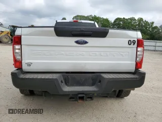 2022 Ford F-350 XL z VIN 1FT8W3DT8NED45746, wystawiony jako Copart lot #53570695 z przebiegiem 143 963 mil mil oraz Szkoda całkowita • Salvage title. Historia ofert i sprzedaży dostępna na DreamBid. Obrazek 6.