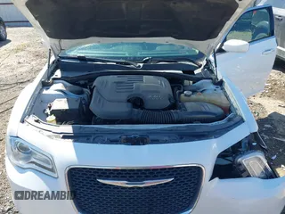 2016 Chrysler 300 Limited with VIN 2C3CCAAG2GH211782, listed as a IAAI auction lot 41718191 with 127,836 mi miles. Bid and sale history available at carsss.com. Image 10.