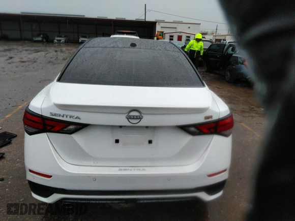 2024 Nissan Sentra SR z VIN 3N1AB8DV0RY242036, wystawiony jako IAAI lot #41345201 z przebiegiem 15 194 mil mil oraz . Historia ofert i sprzedaży dostępna na DreamBid. Obrazek 16.