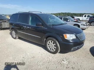 2016 Chrysler Town & Country Touring with VIN 2C4RC1BG0GR111159, listed as a Copart auction lot 69864444 with 102,251 mi miles and Salvage Title. Bid and sale history available at DreamBid. Image 4.