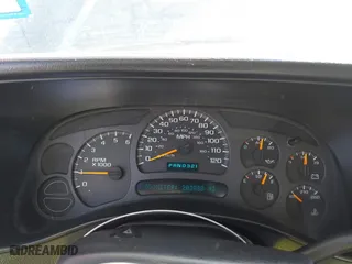 2004 Chevrolet Silverado 1500 Work Truck with VIN 1GCEC19X34Z145554, listed as a IAAI auction lot 41504168 with 203,888 mi miles. Bid and sale history available at carsss.com. Image 7.