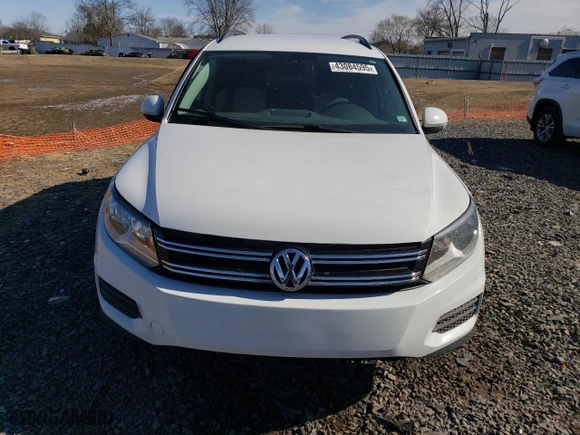2016 Volkswagen Tiguan R-Line with VIN WVGAV7AX1GW584924, listed as a Copart auction lot 43084595 with 146,070 mi miles and Salvage Title. Bid and sale history available at carsss.com. Image 5.