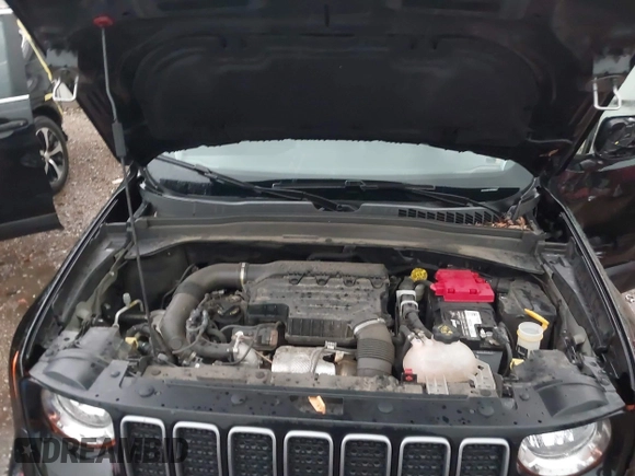 2022 Jeep Renegade Latitude with VIN ZACNJDB14NPN48047, listed as a IAAI auction lot 42494403 with 42,598 mi miles and . Bid and sale history available at DreamBid. Image 10.