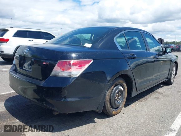 2009 Honda Accord EX z VIN 1HGCP26799A197400, wystawiony jako IAAI lot #42326338 z przebiegiem 159 243 mil mil oraz . Historia ofert i sprzedaży dostępna na DreamBid. Obrazek 4.