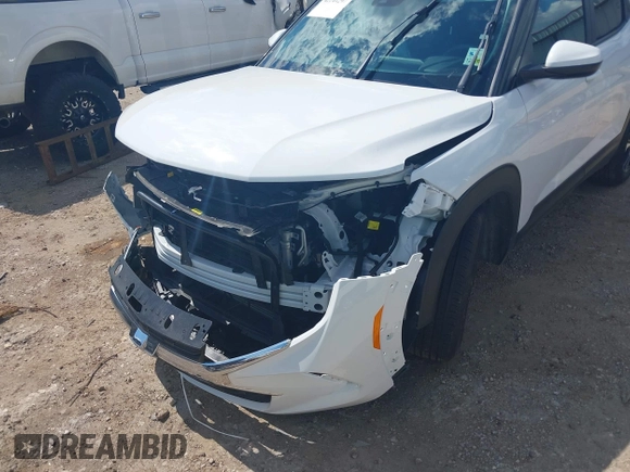 2025 Chevrolet TrailBlazer LT with VIN KL79MPSP8SB086368, listed as a IAAI auction lot 42244297 with 9,313 mi miles and . Bid and sale history available at DreamBid. Image 6.