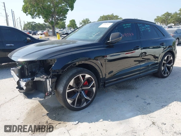 2024 Audi RS Q8 z VIN WU1ARBF15RD005841, wystawiony jako IAAI lot #42187837 z przebiegiem 8 379 mil mil oraz . Historia ofert i sprzedaży dostępna na DreamBid. Obrazek 19.