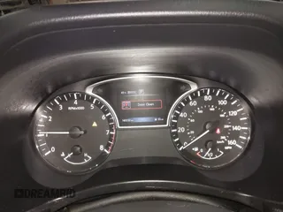 2017 Nissan Pathfinder SL with VIN 5N1DR2MM5HC636032, listed as a IAAI auction lot 41403929 with 160,232 mi miles. Bid and sale history available at carsss.com. Image 7.