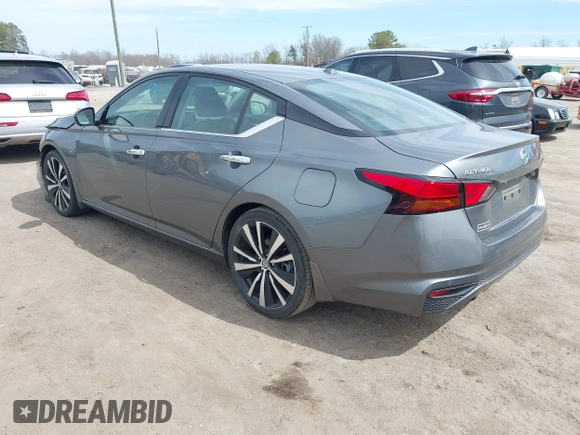 2019 Nissan Altima 2.5 Platinum with VIN 1N4BL4FV1KC104563, listed as a IAAI auction lot 41828774 with 44,006 mi miles. Bid and sale history available at carsss.com. Image 3.