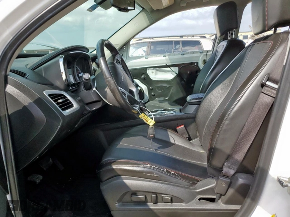 2017 GMC Terrain SLT z VIN 2GKFLPE36H6106103, wystawiony jako Copart lot #59215955 z przebiegiem 190 870 mil mil oraz Szkoda całkowita • Salvage title. Historia ofert i sprzedaży dostępna na DreamBid. Obrazek 7.
