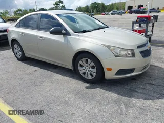 2014 Chevrolet Cruze LS with VIN 1G1PA5SH8E7326020, listed as a IAAI auction lot 42182314 with 65,000 mi miles and . Bid and sale history available at DreamBid. Image 1.