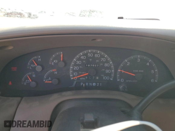 1997 Ford F-150 XL with VIN 1FTDF08W6VKC33983, listed as a Copart auction lot 51297975 with 187,657 mi miles and Salvage Title. Bid and sale history available at carsss.com. Image 9.
