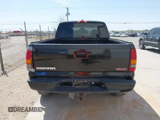 2003 GMC Sierra Denali z VIN 2GTFK69UX31160277, wystawiony jako IAAI lot #42056509 z przebiegiem 191 278 mil mil oraz . Historia ofert i sprzedaży dostępna na DreamBid. Obrazek 16.
