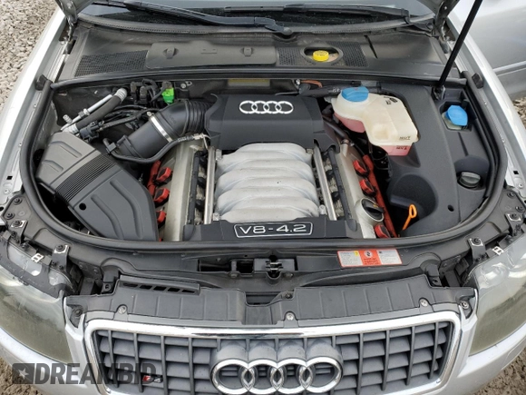2006 Audi S4 z VIN WUARL48H46K900268, wystawiony jako Copart lot #46163935 z przebiegiem 100 371 mil mil oraz Szkody całkowita. Historia ofert i sprzedaży dostępna na DreamBid. Obrazek 11.