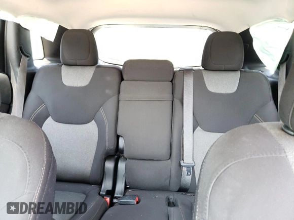 2016 Jeep Cherokee Sport с VIN 1C4PJLAB0GW249838, выставлен на аукционе Copart как лот 62349305 с пробегом 208 192 миль миль и Списание • Salvage title. История ставок и продаж доступна на DreamBid. Изображение 10.