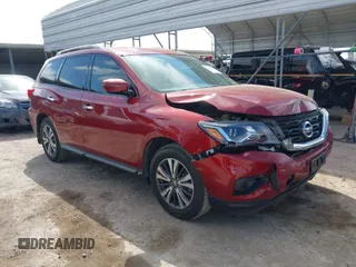 2017 Nissan Pathfinder S with VIN 5N1DR2MN2HC697704, listed as a IAAI auction lot 41502869 with 125,313 mi miles. Bid and sale history available at carsss.com. Image 1.