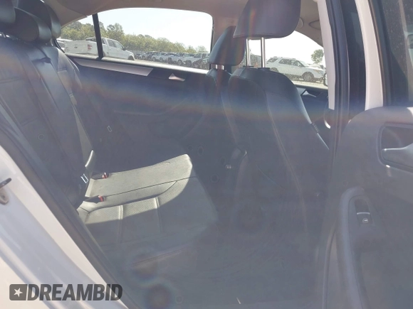 2013 Volkswagen Jetta SE с VIN 3VWDP7AJ2DM407606, выставлен на аукционе IAAI как лот 42028385 с пробегом 249 972 миль миль и . История ставок и продаж доступна на DreamBid. Изображение 8.