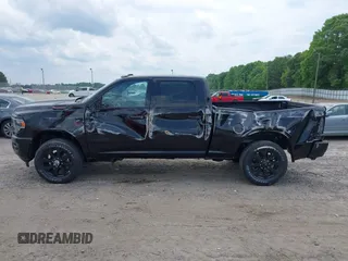 2024 Ram 2500 Big Horn с VIN 3C6UR5DL5RG205340, выставлен на аукционе IAAI как лот 39291590 с пробегом 15 миль миль и . История ставок и продаж доступна на DreamBid. Изображение 15.