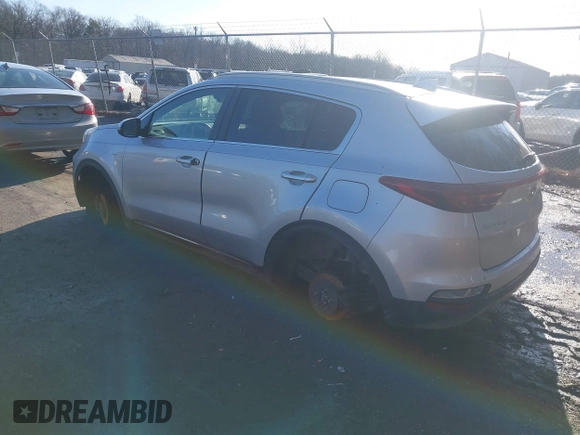 2020 Kia Sportage S with VIN KNDP6CAC2L7653058, listed as a IAAI auction lot 41477848 with 124,066 mi miles. Bid and sale history available at carsss.com. Image 3.