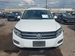 2017 Volkswagen Tiguan S z VIN WVGAV7AX2HK051022, wystawiony jako IAAI lot #42214161 z przebiegiem 87 914 mil mil oraz . Historia ofert i sprzedaży dostępna na DreamBid. Obrazek 12.