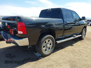 2018 Ram 2500 Big Horn with VIN 3C6UR5DL9JG327168, listed as a IAAI auction lot 42025118 with 195,635 mi miles. Bid and sale history available at carsss.com. Image 4.
