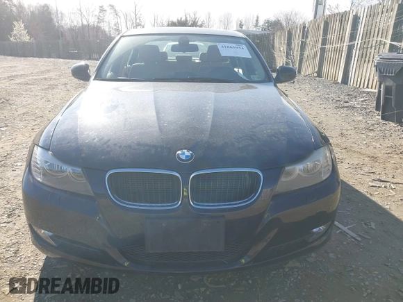 2011 BMW 3 Series 328i xDrive with VIN WBAPK7G52BNN86626, listed as a IAAI auction lot 41861034 with 101,689 mi miles. Bid and sale history available at carsss.com. Image 6.