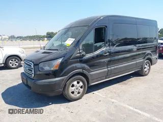 2019 Ford Transit Passenger XL z VIN 1FBAX2CG4KKA76658, wystawiony jako IAAI lot #41859748 z przebiegiem 155 033 mil mil oraz . Historia ofert i sprzedaży dostępna na DreamBid. Obrazek 2.