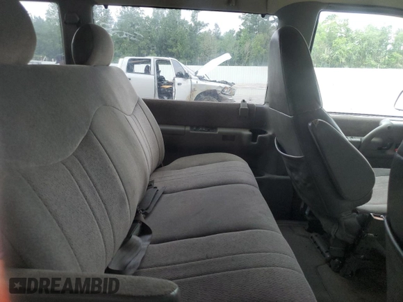 2002 Chevrolet Astro with VIN 1GNDM19X02B110895, listed as a Copart auction lot 70704784 with 176,736 mi miles and Salvage Title. Bid and sale history available at carsss.com. Image 12.