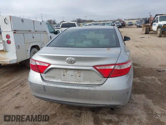 2017 Toyota Camry XLE with VIN 4T1BF1FK3HU688372, listed as a IAAI auction lot 41607367 with 105,224 mi miles and . Bid and sale history available at carsss.com. Image 16.